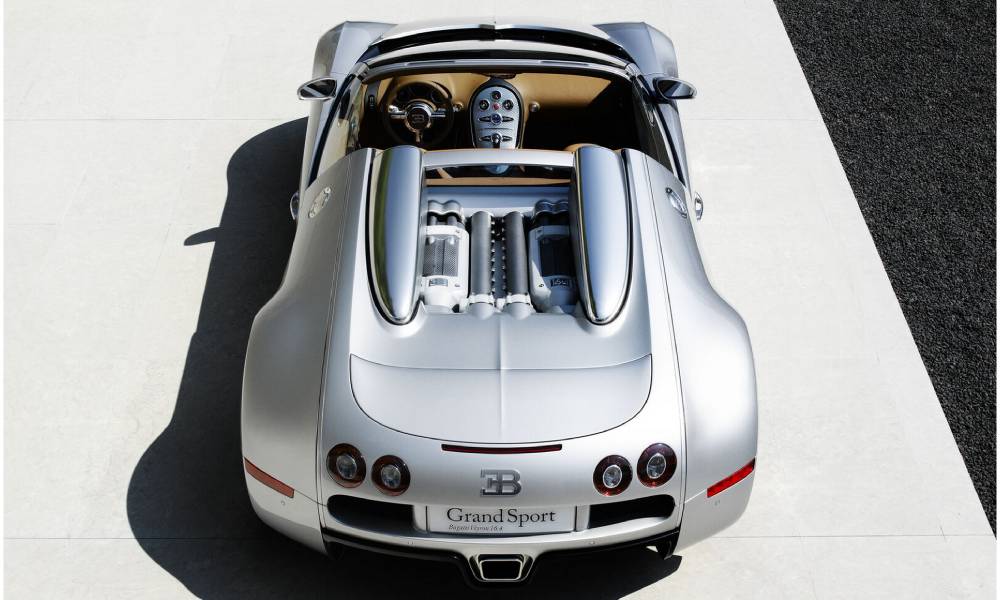 Μία πλήρως ανακατασκευασμένη Bugatti Veyron 16.4 Grand Sport