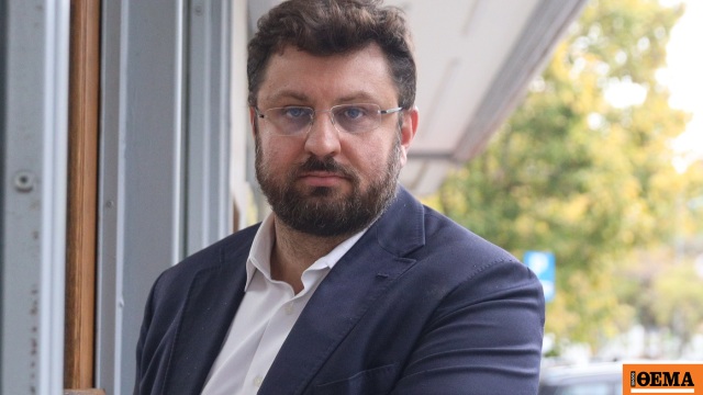 Ζαχαριάδης για αφίσα ΠΑΣΠ στο Πολυτεχνείο: Θα μπορούσε να είναι της ΔΑΠ - ΝΔΦΚ, δεν γίνεται αλλαγή με αντικομμουνισμό