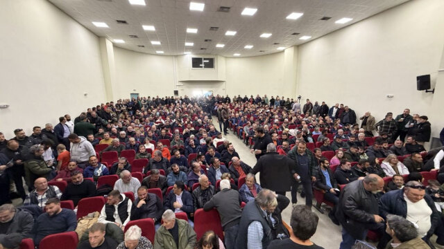 Μπλόκα, κλείσιμο τελωνείων, λιμανιών και αεροδρομίων προαναγγέλλουν οι αγρότες