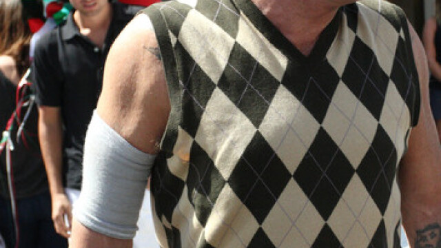 Mickey Rourke Hends Αγνώριστος ο Mickey Rourke