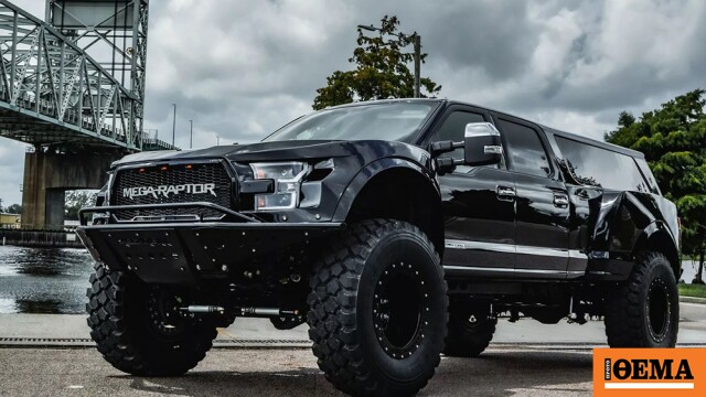 Mega Raptor με θέσεις για 10 επιβάτες