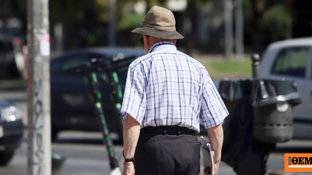 Ημέρα πληρωμών για τις συντάξεις Ιουλίου