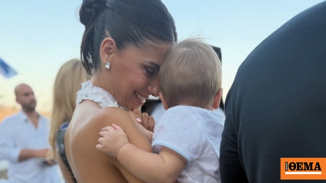 Οι φωτογραφίες της Αλεξάνδρας Νίκα με τον γιο της από την Κυριακή του Πάσχα