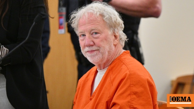 Ο Τίμοθι Μπάσφιλντ δήλωσε αθώος στο δικαστήριο για τις τέσσερις κατηγορίες σεξουαλικής επαφής με ανήλικο