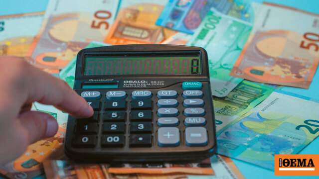 Οι αυξήσεις στους μισθούς για πάνω από 600.000 δημοσίους υπαλλήλους, δείτε παραδείγματα