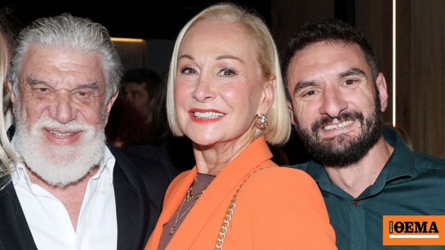 Στέφανος Βούρος: Μου άρεσε που βγαίναμε έξω και αναγνώριζαν τους γονείς μου, ήταν μια κανονικότητα