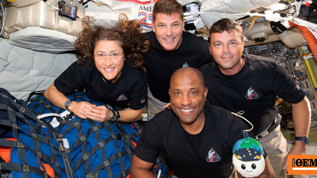 Δείτε live την επιστροφή των τεσσάρων αστροναυτών του Artemis II μετά το ιστορικό ταξίδι στη Σελήνη