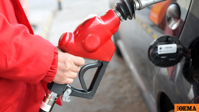 Καύσιμα: Κάτω από τα 2 ευρώ το ντίζελ στην αντλία – Προσωρινή «ανάσα» εν μέσω διεθνούς αβεβαιότητας