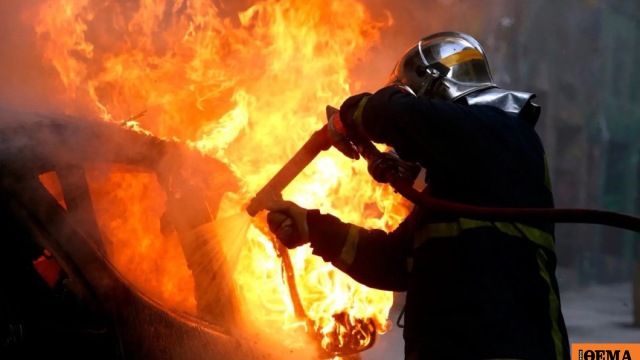 Όχημα άρπαξε φωτιά εν κινήσει, σώος ο οδηγός