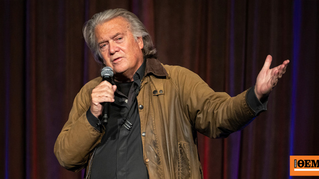 Στιβ Μπάνον: Η Ελλάδα είναι υπερδύναμη στην ελεύθερη ναυσιπλοΐα και θα είναι κρίσιμο κομμάτι στην πορεία προς τα εμπρός