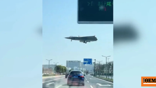 Νέο βίντεο με το μυστηριώδες μαχητικό J-36, έχει τρεις κινητήρες αλλά όχι ουρά Νέο βίντεο με το μυστηριώδες μαχητικό J-36, έχει τρεις κινητήρες αλλά όχι ουρά