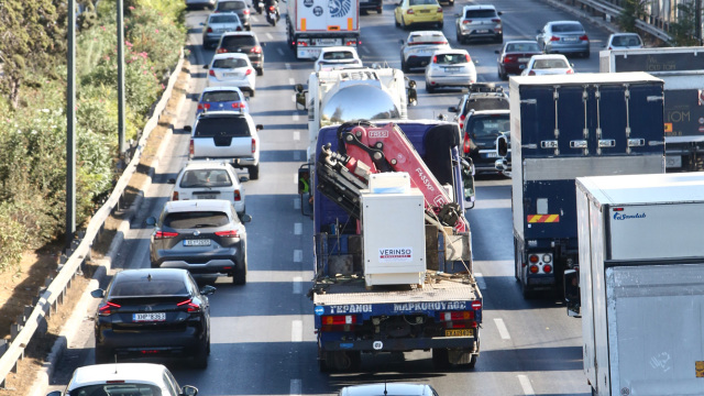 Κίνηση τώρα στους δρόμους 12/11: Μποτιλιάρισμα σε Κηφισό, Λ. Αθηνών και Αττική Οδό