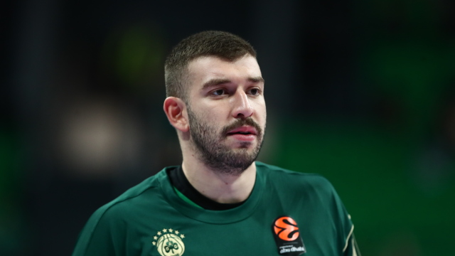 Παναθηναϊκός: Θλάση ο Ρογκαβόπουλος, χάνει το ματς με τη Μονακό