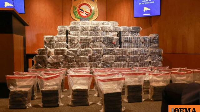 Εντοπίστηκε σκάφος στη Δομινικανή Δημοκρατία που μετέφερε 650 πακέτα με κοκαΐνη