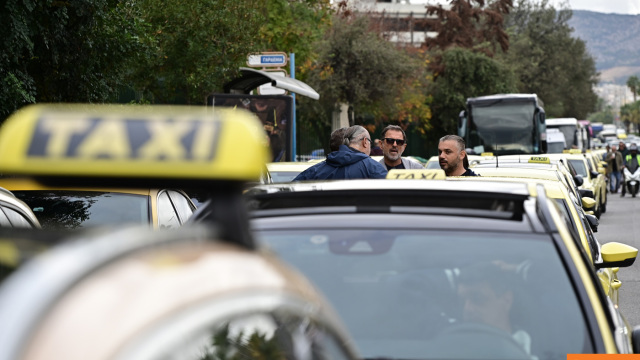 Απεργία στα ταξί στις 2 και τις 3 Δεκεμβρίου, τραβούν χειρόφρενο για δύο 24ωρα