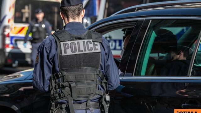 Αυτοκίνητο παρέσυρε πέντε άτομα σε 35 λεπτά στο νησί Ολερόν της Γαλλίας, δύο νοσηλεύονται σε κρίσιμη κατάσταση