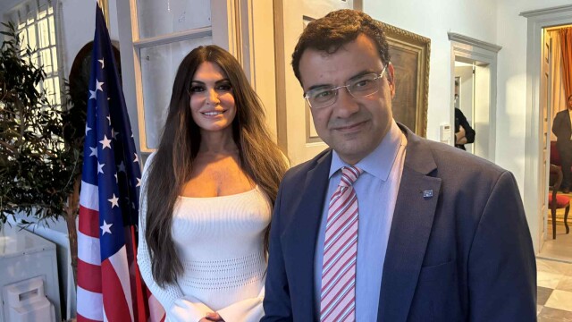 In Hydra, Kimberly Guilfoyle was honored with a medal from the Municipality – See photo
