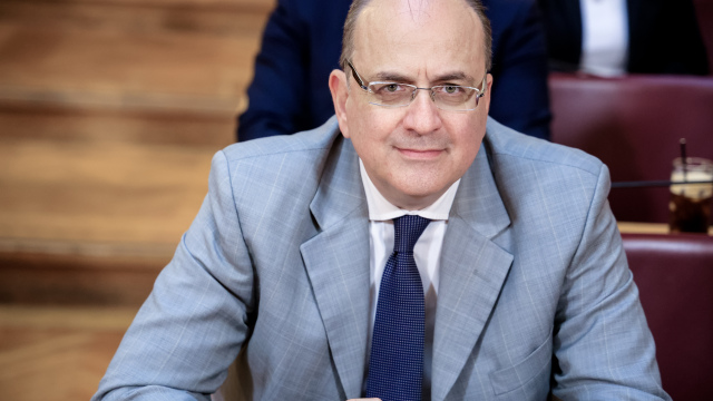 Lazaridis responds to Samaras for the “vizier” designation: If he loves the faction, he should support Mitsotakis