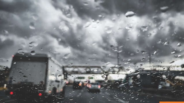 Κίνηση στους δρόμους: Στο «κόκκινο» η άνοδος του Κηφισού