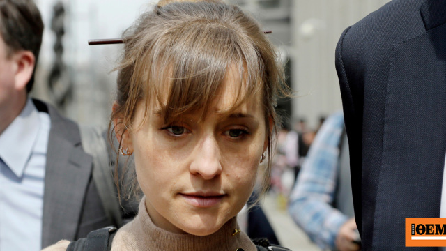 Πώς οργανώθηκε η σκοτεινή «ομάδα αυτοβελτίωσης» NXIVM που ήταν αίρεση με σκλάβες του σεξ