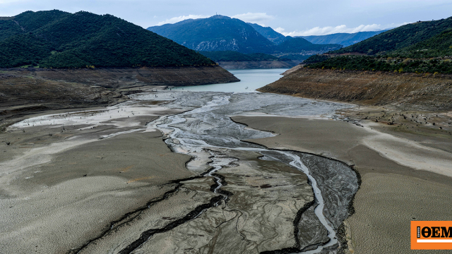 Νέα συρρίκνωση της έκτασης της λίμνης του Μόρνου μέσα σε μόλις 15 ημέρες