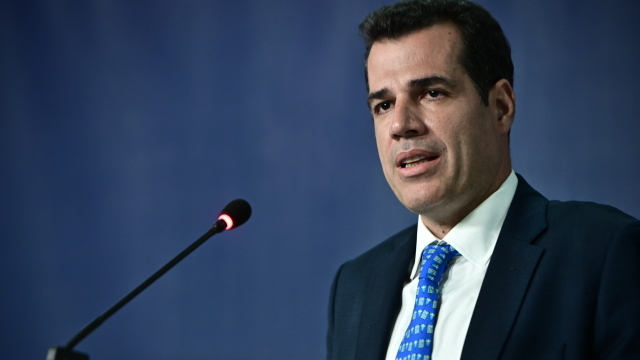 Side: Gun ownership can exist under strict rules and only for the home