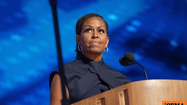 Η Αμερική δεν είναι έτοιμη για γυναίκα πρόεδρο, μην κοιτάτε εμένα για υποψήφια, λέει η Μισέλ Ομπάμα