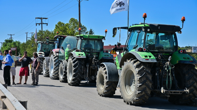 Κινητοποιήσεις σε όλη την Ελλάδα ετοιμάζουν οι αγρότες