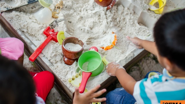 Δεκάδες σχολεία κλείνουν στην Αυστραλία λόγω ανησυχιών για αμίαντο σε άμμο παιχνιδιού