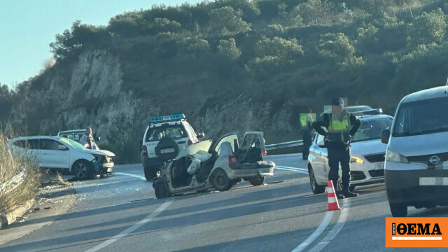 Άμορφη μάζα το ΙΧ όπου ανασύρθηκε νεκρός ο 52χρονος στο Ηράκλειο