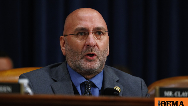 Μόνος ένας βουλευτής είπε «όχι» στη δημοσίευση των εγγράφων για τον Έπσταϊν – Πώς δικαιολόγησε την ψήφο του