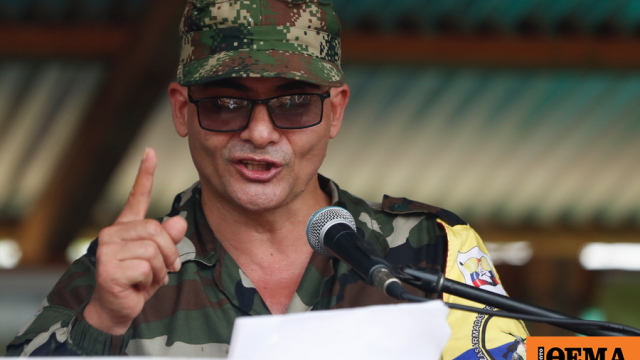 Ο πλέον καταζητούμενος αντάρτης της χώρας απειλεί σε βίντεο να εμποδίσει τη διεξαγωγή των προεδρικών εκλογών