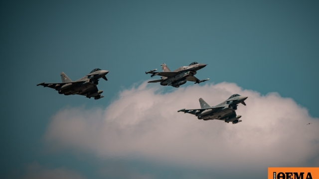 Η Πολωνία απογειώνει εσπευσμένα μαχητικά εν μέσω πληγμάτων της Ρωσίας στην Ουκρανία