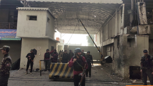 Επίθεση καμικάζι στο Πακιστάν – Τουλάχιστον 3 νεκροί