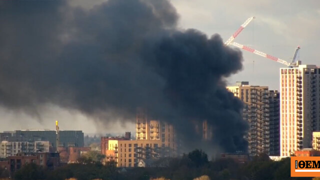 Φωτιά σε αποθήκη στο Λονδίνο