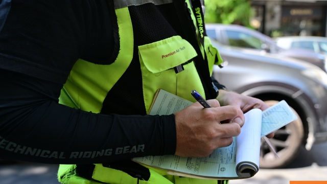 Ουκρανή παραποίησε τις πινακίδες του αυτοκινήτου της και αντιστάθηκε όταν τη σταμάτησαν για έλεγχο στη Θεσσαλονίκη