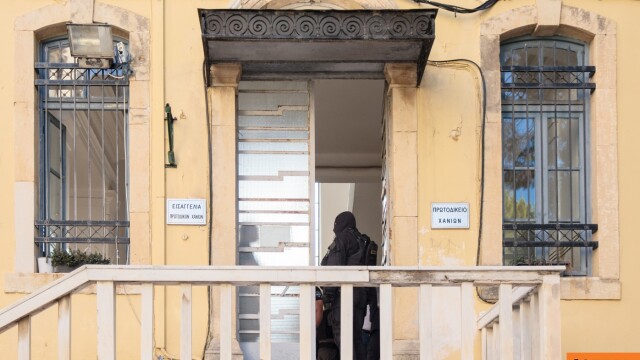 Ελεύθερος με εγγύηση 150.000 ευρώ μετά την απολογία του στον ανακριτή ο Επίσκοπος Δορυλαίου