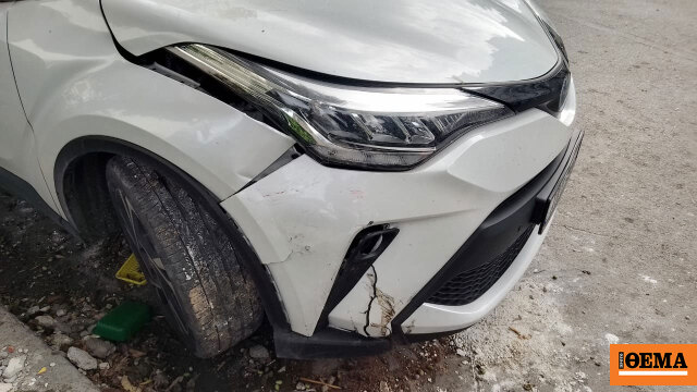 Η στιγμή που ο οδηγός του αυτοκινήτου εγκαταλείπει το σημείο αφού παρέσυρε τον 22χρονο μοτοσικλετιστή