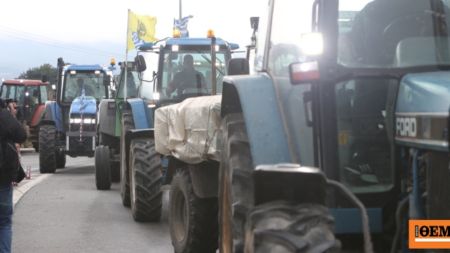 Οι αγρότες παραμένουν σε θέση μάχης και κλιμακώνουν τις κινητοποιήσεις τους σε όλη τη χώρα