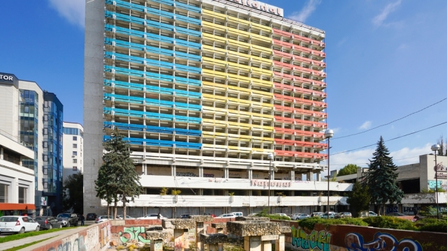 Ένα πρώην σοβιετικό ξενοδοχείο διχάζει τη Μολδαβία μετά τον θάνατο ενός 13χρονου κοριτσιού