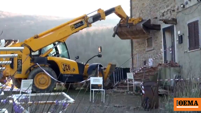 54χρονος στην Ιταλία αθωώθηκε για τη δολοφονία του γείτονά του έπειτα από επίθεση με… εκσκαφέα, δείτε βίντεο και φωτογραφίες