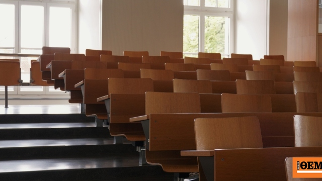 Νόμιμη η απεργία των αυτοδιοικητικών, αποχή αποφάσισαν οι καθηγητές της Φιλοσοφικής του ΕΚΠΑ