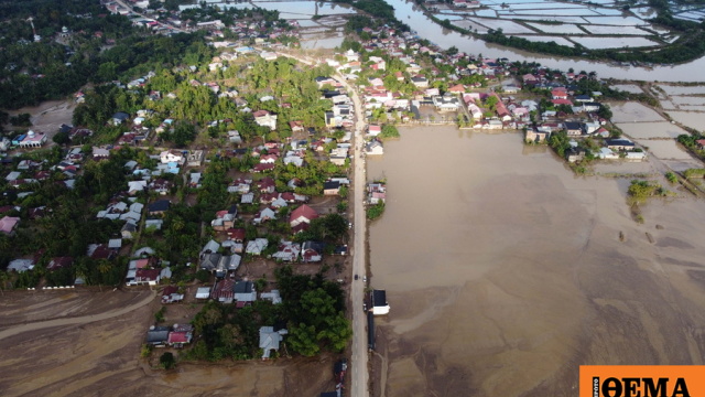 950 νεκροί, 270 αγνοούμενοι, 5.000 τραυματίες από τις καταστροφικές πλημμύρες