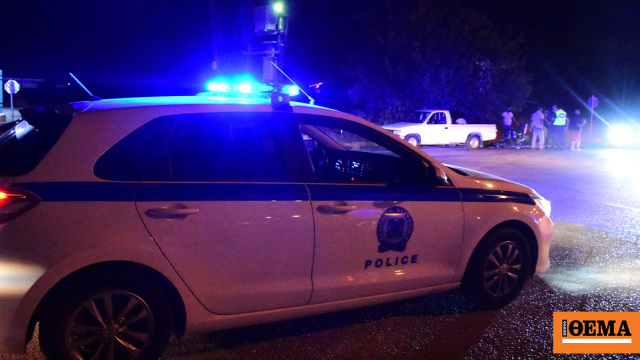 Παραδόθηκε ο ένας από τους δύο δράστες που μαχαίρωσε 14χρονο στον Χολαργό