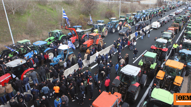 Σε αποκλεισμό του λιμανιού του Βόλου προχωρούν σήμερα οι αγρότες στη σκιά της παρέμβασης του εισαγγελέα του Αρείου Πάγου