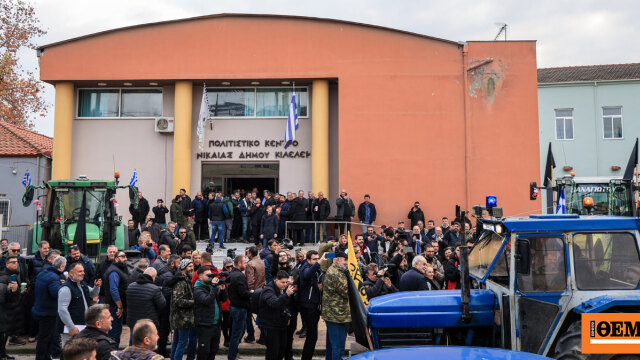 Με απειλές για κλιμάκωση των μπλόκων απαντούν οι αγροτοσυνδικαλιστές στην έκκληση του πρωθυπουργού για διάλογο