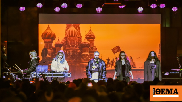 Το συγκρότημα ‘Pussy Riot’, που αντιτίθεται στο Κρεμλίνο, χαρακτηρίστηκε εξτρεμιστική οργάνωση από δικαστήριο