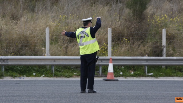 Άλλοι 26 αστυνομικοί και 54 ιδιώτες στη δικογραφία για «φακελάκια» με αντάλλαγμα σβήσιμο κλήσεων