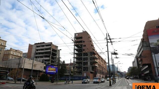 «Παγώνει» λόγω κοινωνικών αντιδράσεων η επένδυση του Κούσνερ σε βομβαρδισμένο κτίριο στο Βελιγράδι