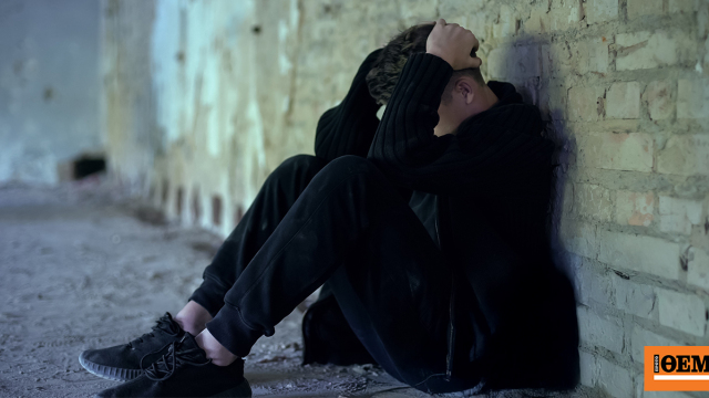 Θεσσαλονίκη: Ανήλικος επιτέθηκε και χτύπησε στο πρόσωπο συνομήλικό του ενώ έπαιζαν μπάσκετ